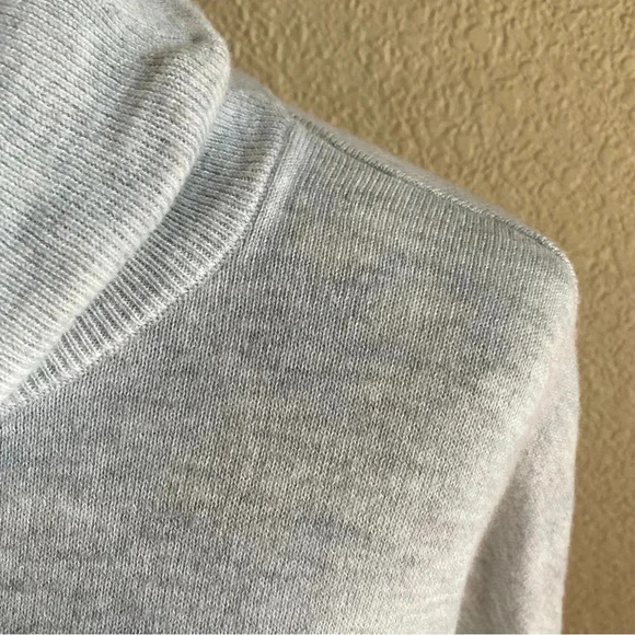 LOVE by Gap Rainbow Sleeve Merino Knit Sweater Turtle Neck Pullover Gray: Medium - Picture 9 of 9